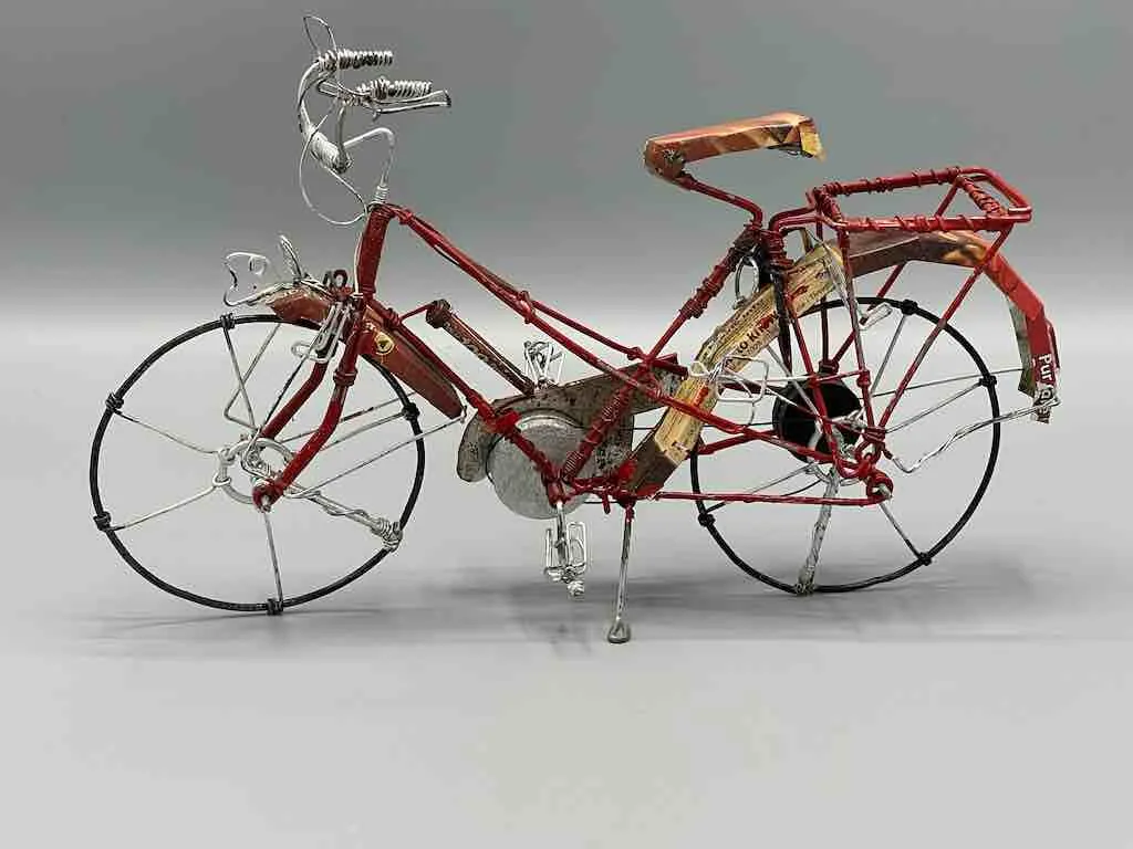 African Recycled Painted Wire Women's Bike - Burkina Faso