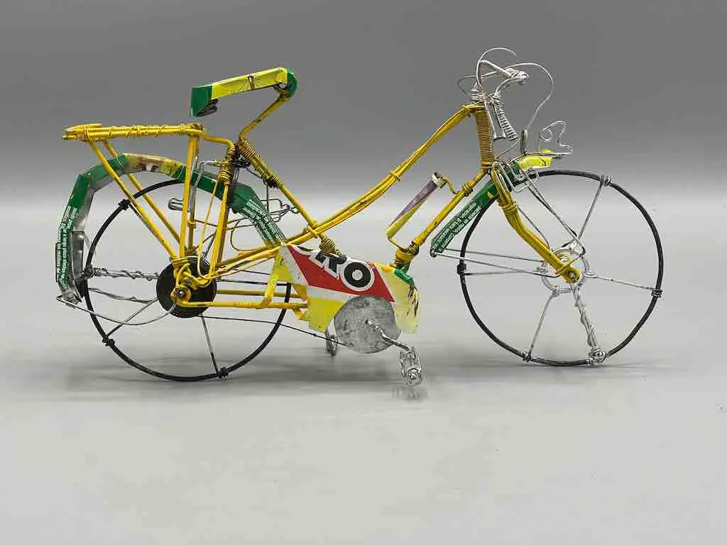African Recycled Painted Wire Women's Bike - Burkina Faso