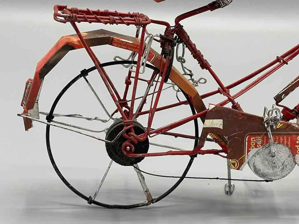 African Recycled Painted Wire Women's Bike - Burkina Faso