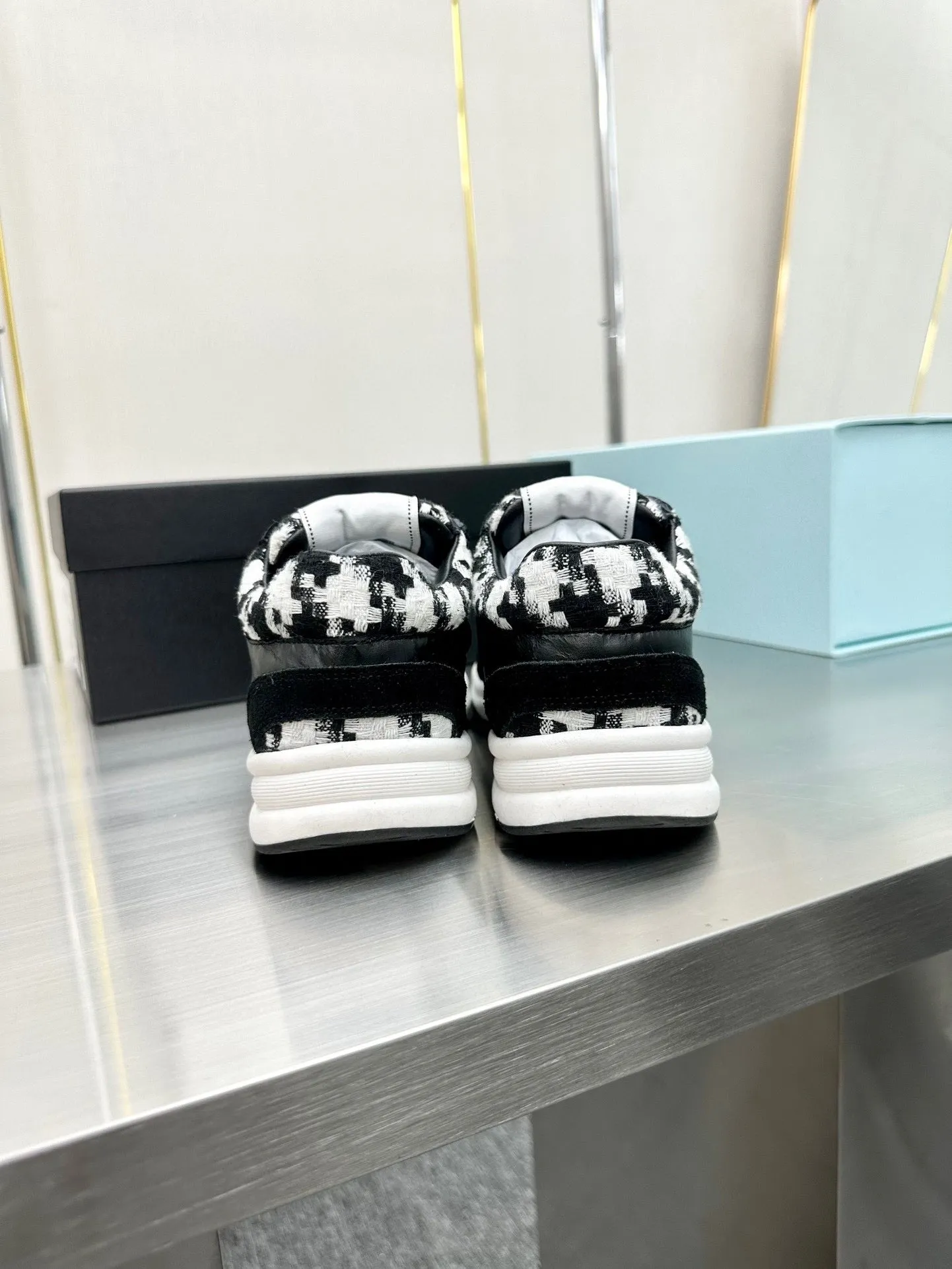 CC TRAINERS TWEED  BLACK WHITE CALFSKIN