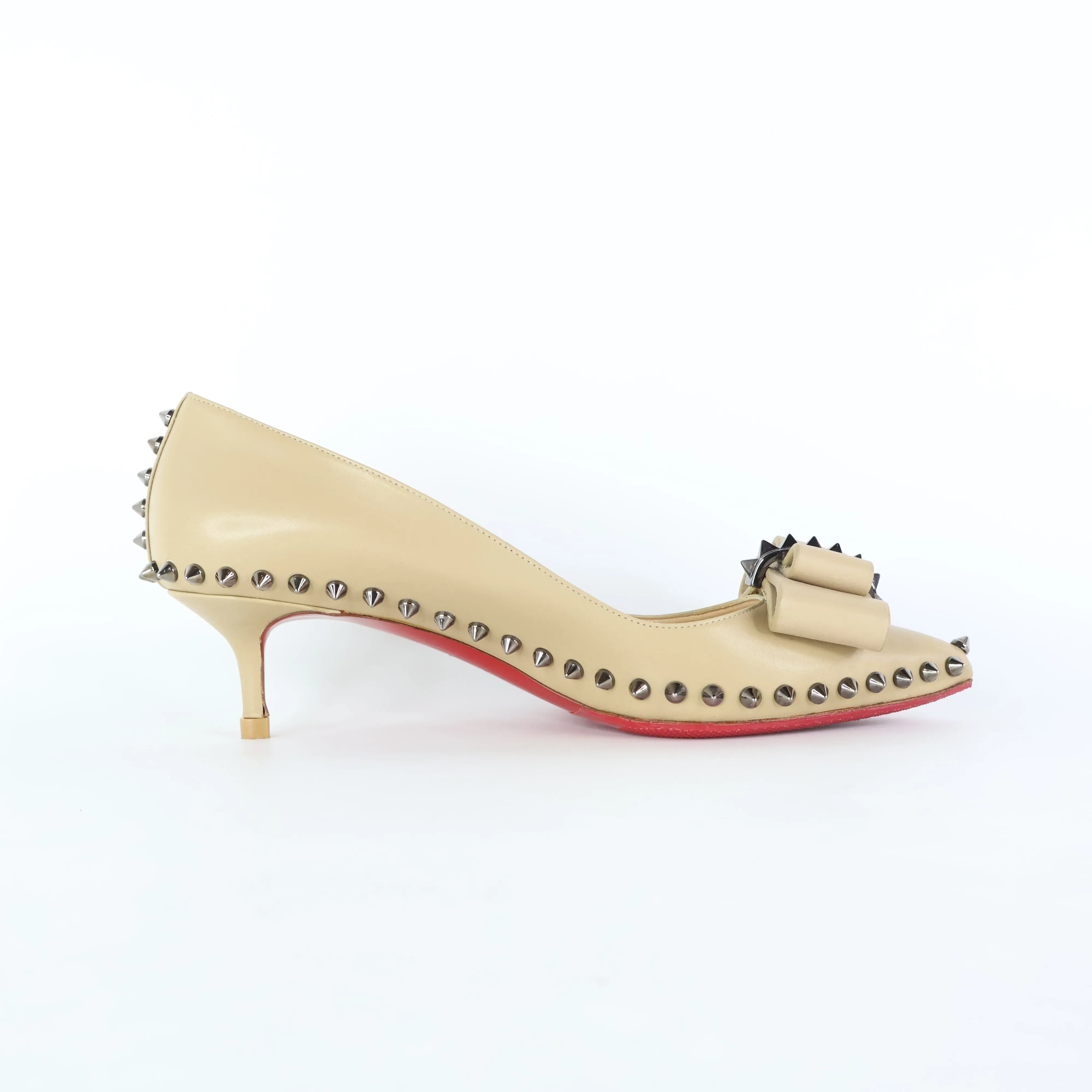 Christian Loubotin Pumps Beige Rockstud 39