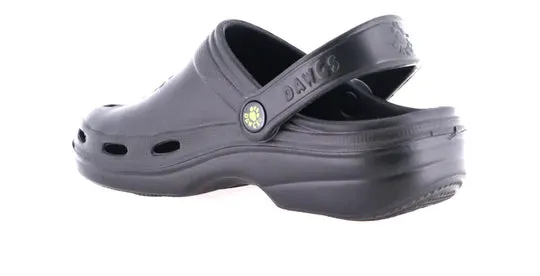 Dawgs Beach Clogs