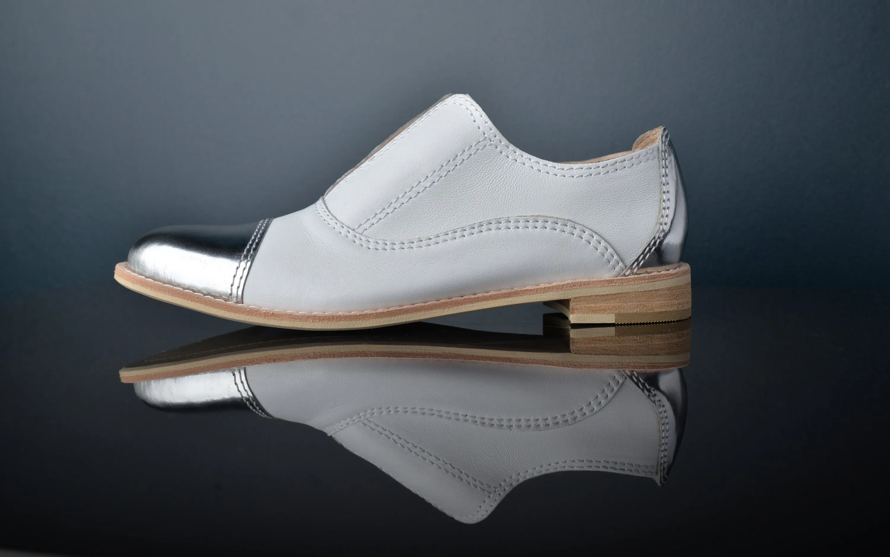 DIAMOND White Leather and Silver Oxfords
