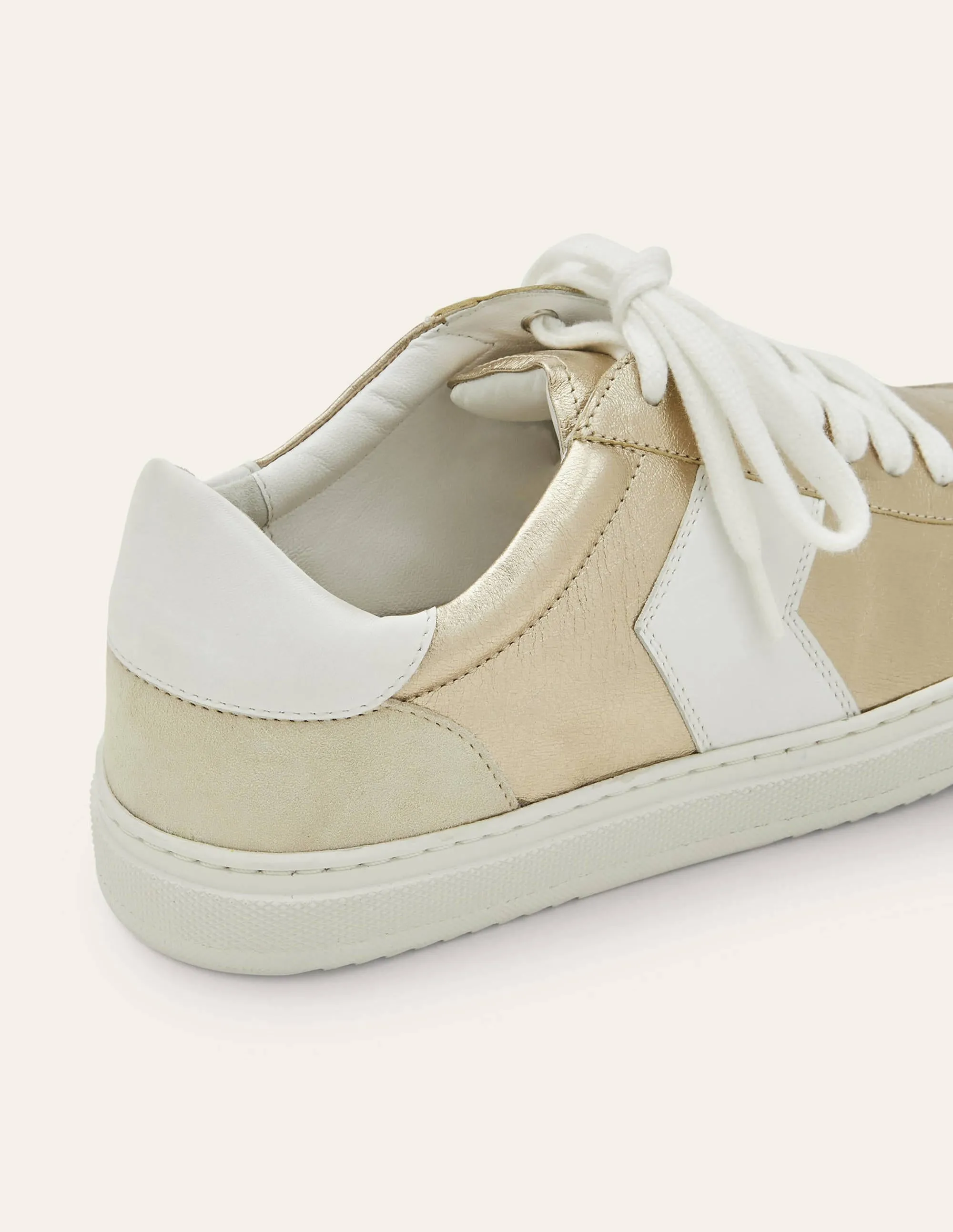 Helen Chevron Trainers-Metallic Gold