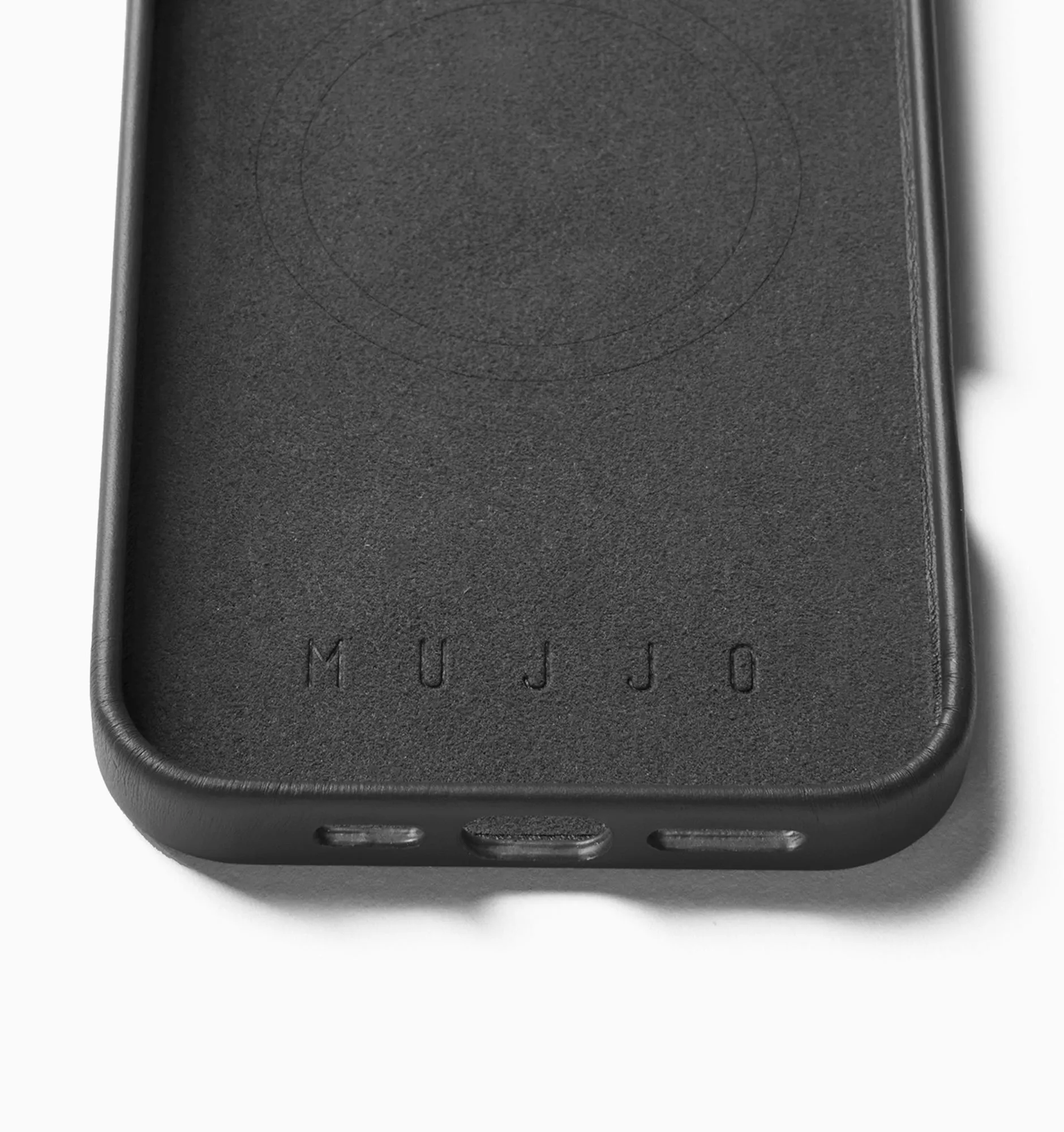 Mujjo Leather Case - iPhone 16 Pro Max