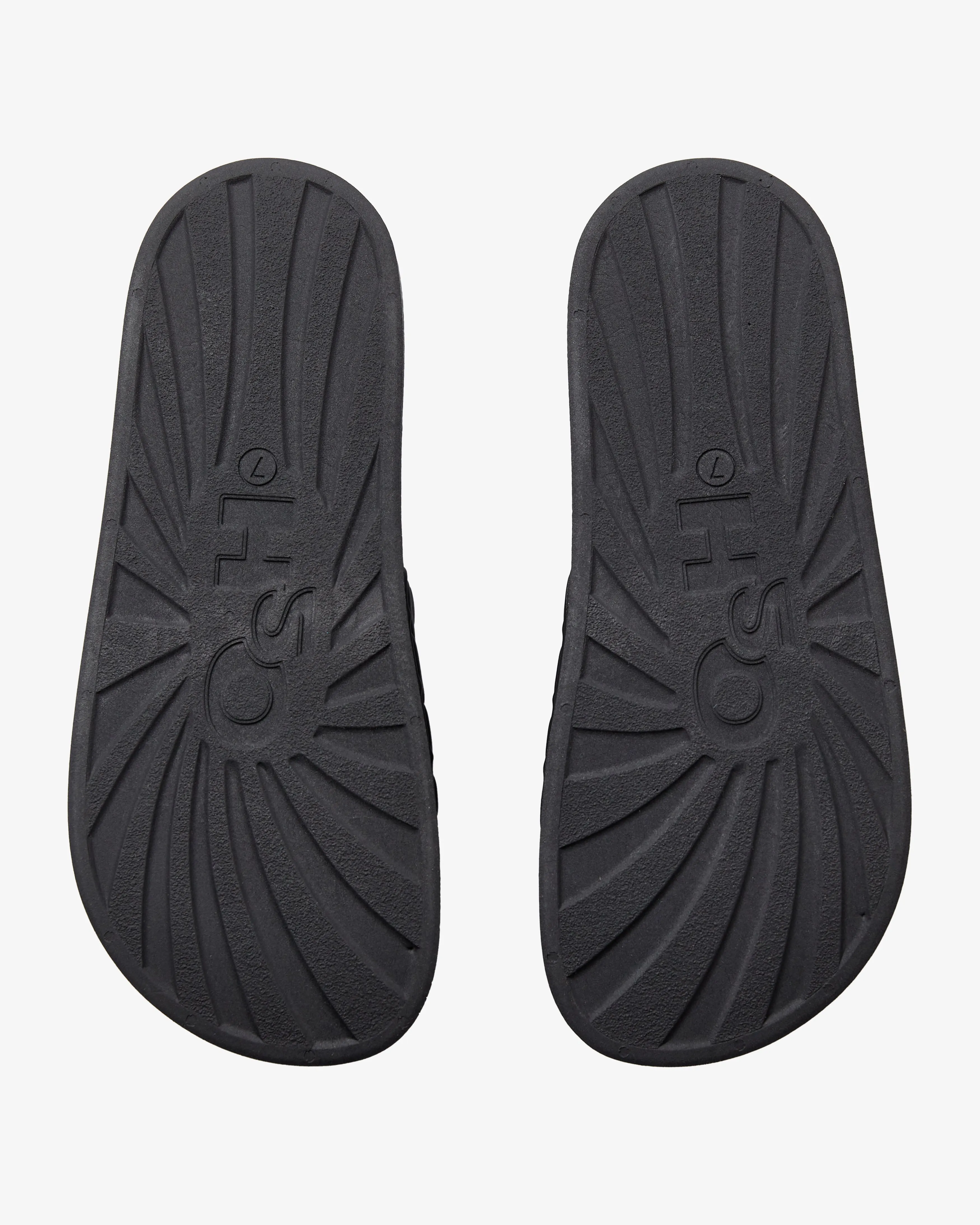 Resort Trek - Black