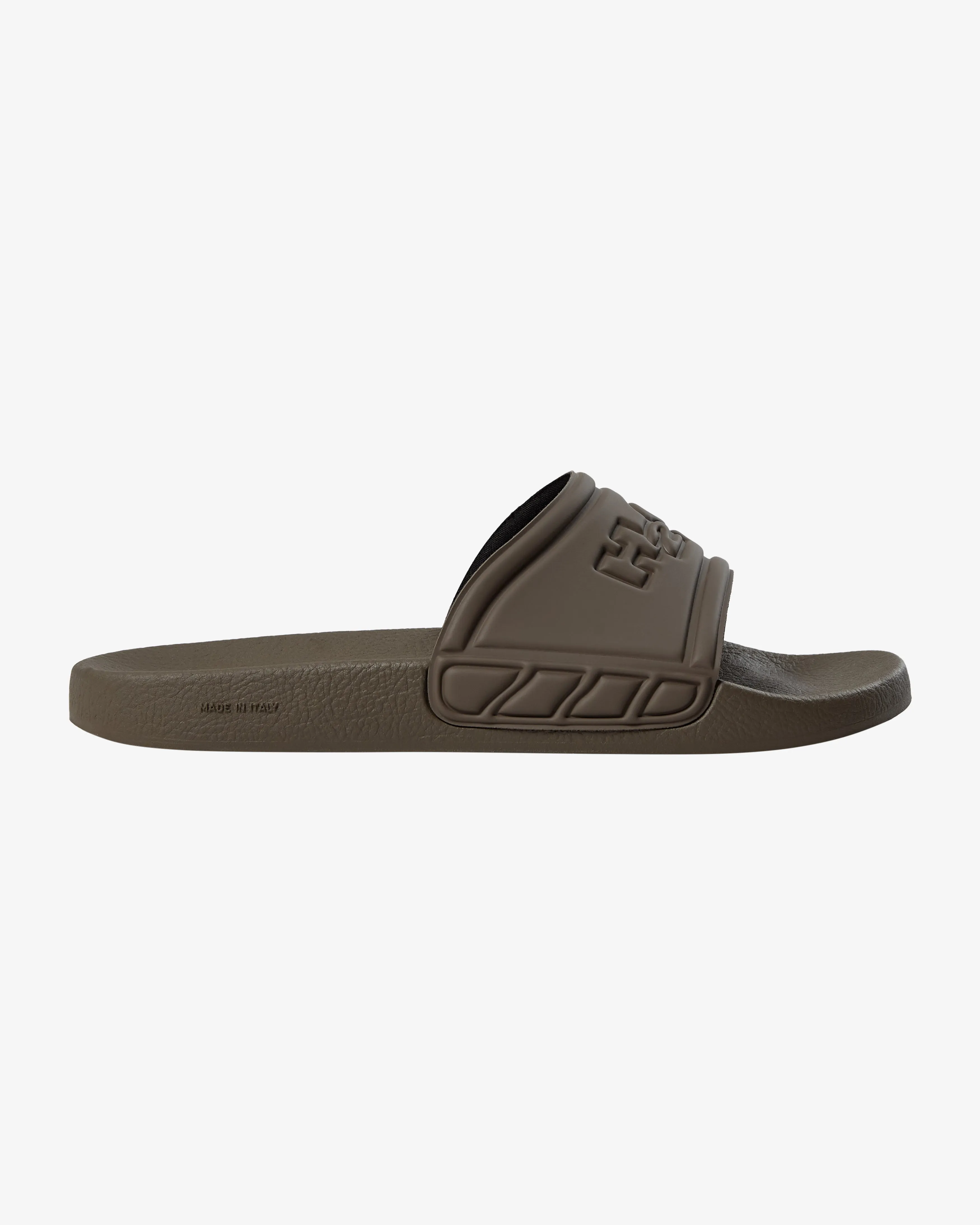 Resort Trek - Dark Olive