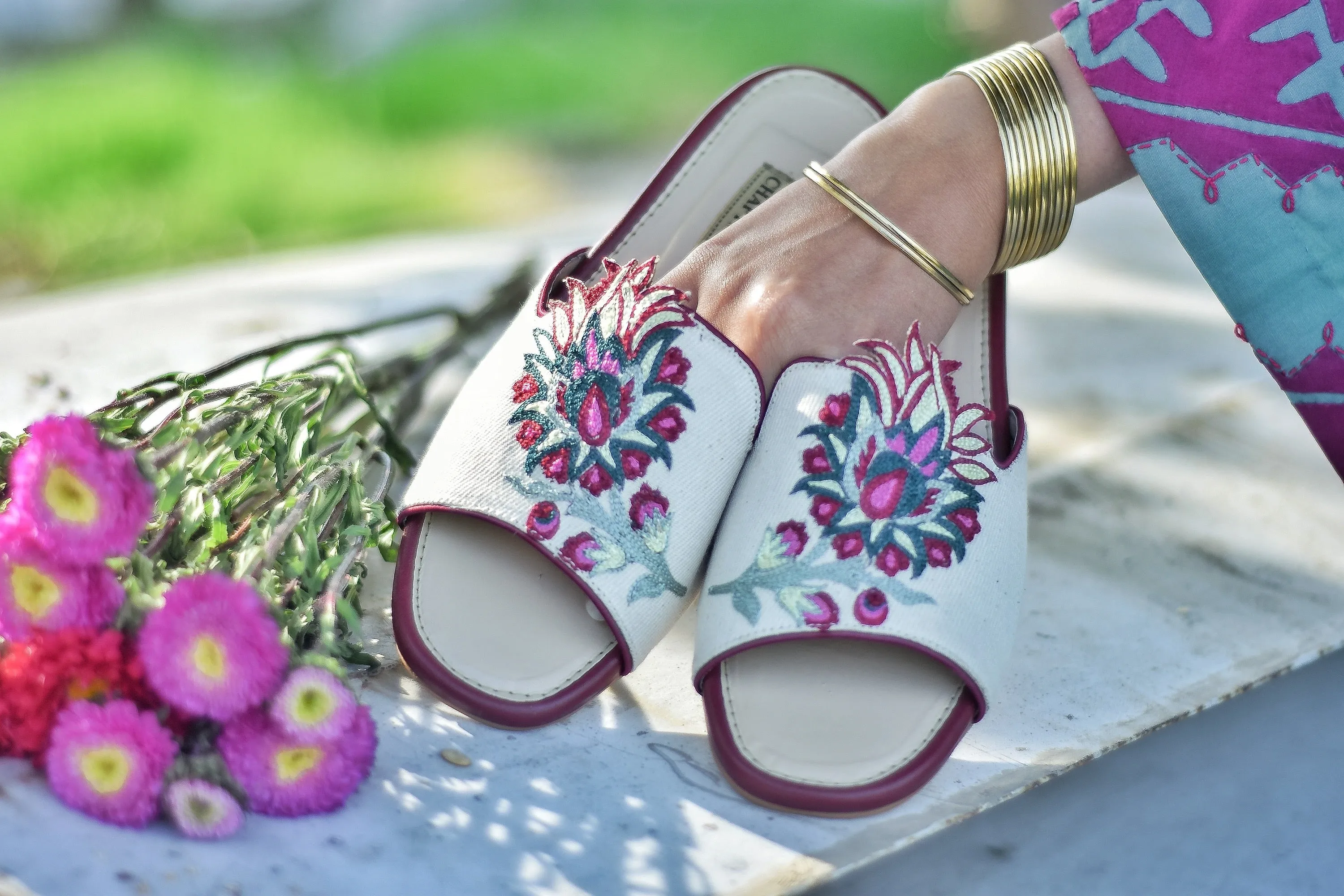 Slides | Iris